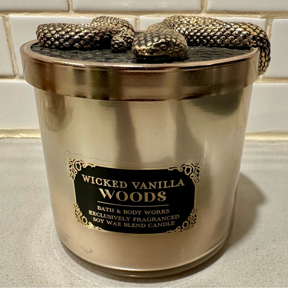BBW Bath And Body Works Wicked Vanilla Woods SNAKE LID 3 Wick Candle